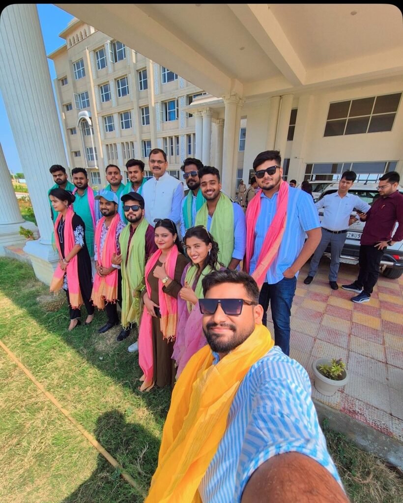 Azamgarh's most popular social media influencers uttar pradesh